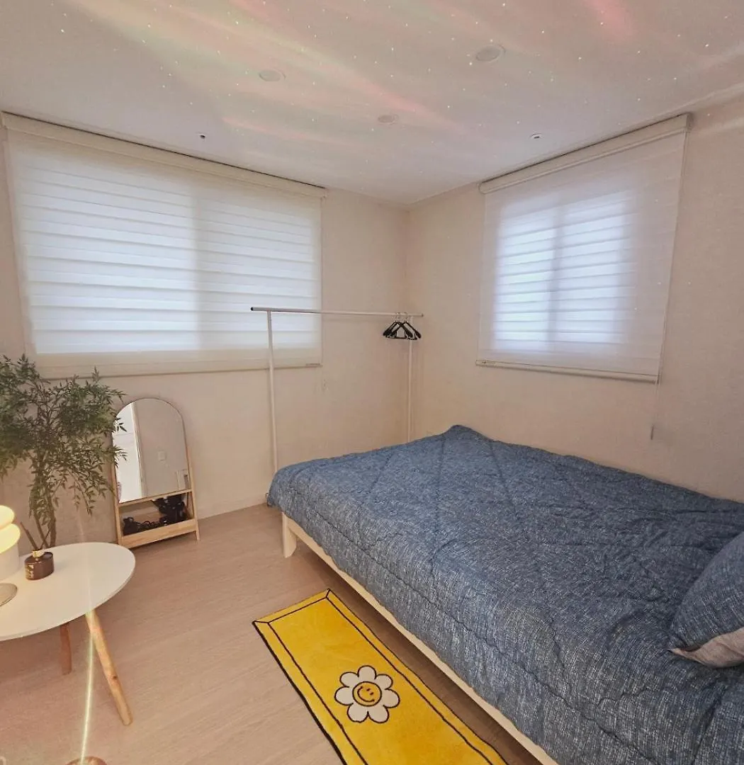 Gamseong Mood House With Full Options, Two Rooms, Near Kkachisan Double Station ソウル特別市 ヴィラ