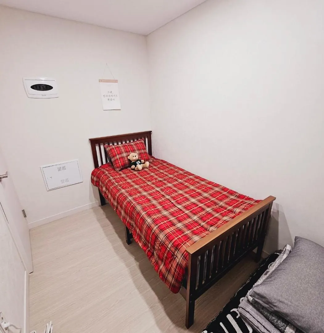 Gamseong Mood House With Full Options, Two Rooms, Near Kkachisan Double Station ソウル特別市