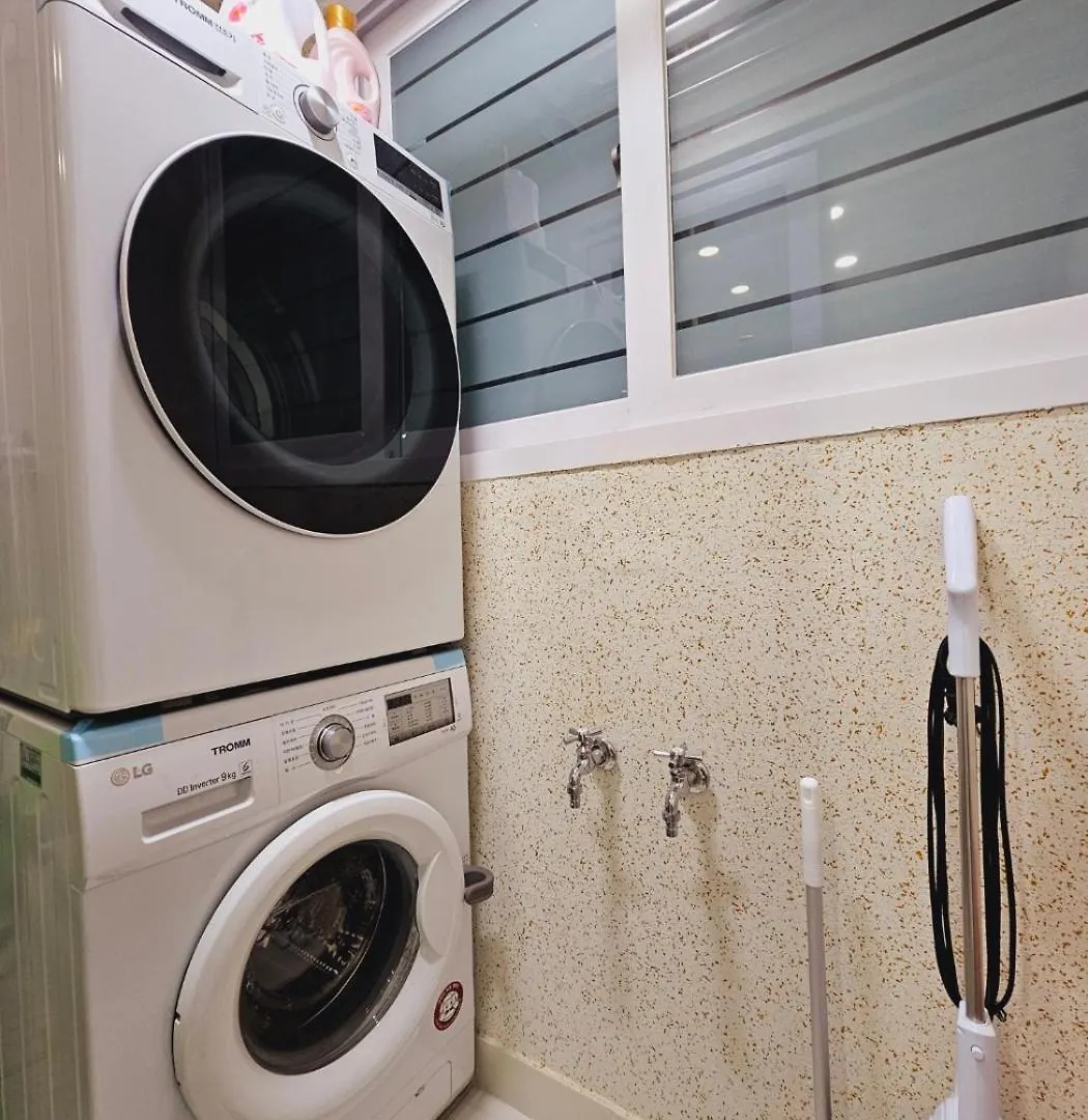 Gamseong Mood House With Full Options, Two Rooms, Near Kkachisan Double Station ソウル特別市