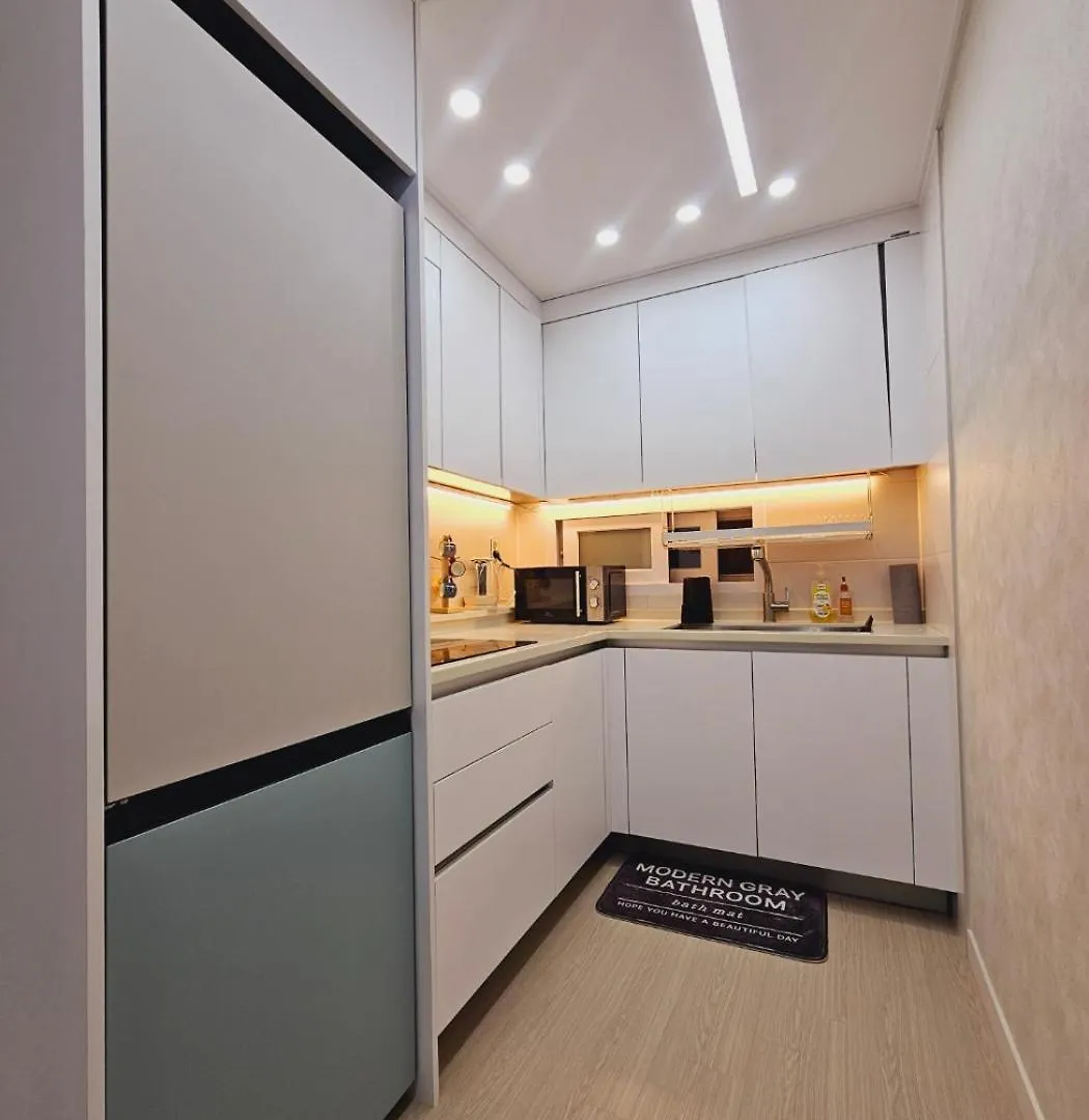 Gamseong Mood House With Full Options, Two Rooms, Near Kkachisan Double Station ソウル特別市 0*,  韓国